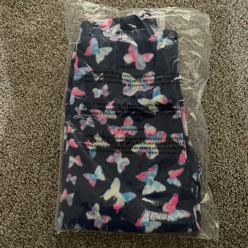 The Children’s Place, fleece butterfly pajamas for girls, size small (5/6)